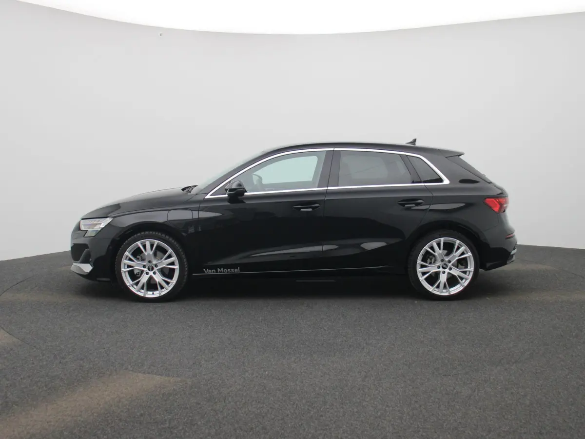 40 TFSI e Advanced 204 PK | Stoelverwarming | Apple carplay | Android auto | 19'' Velgen | Comforpakket | LED | Getint glas | stoelverwarming | Standkachel | Cruisecontrol | Climate control 