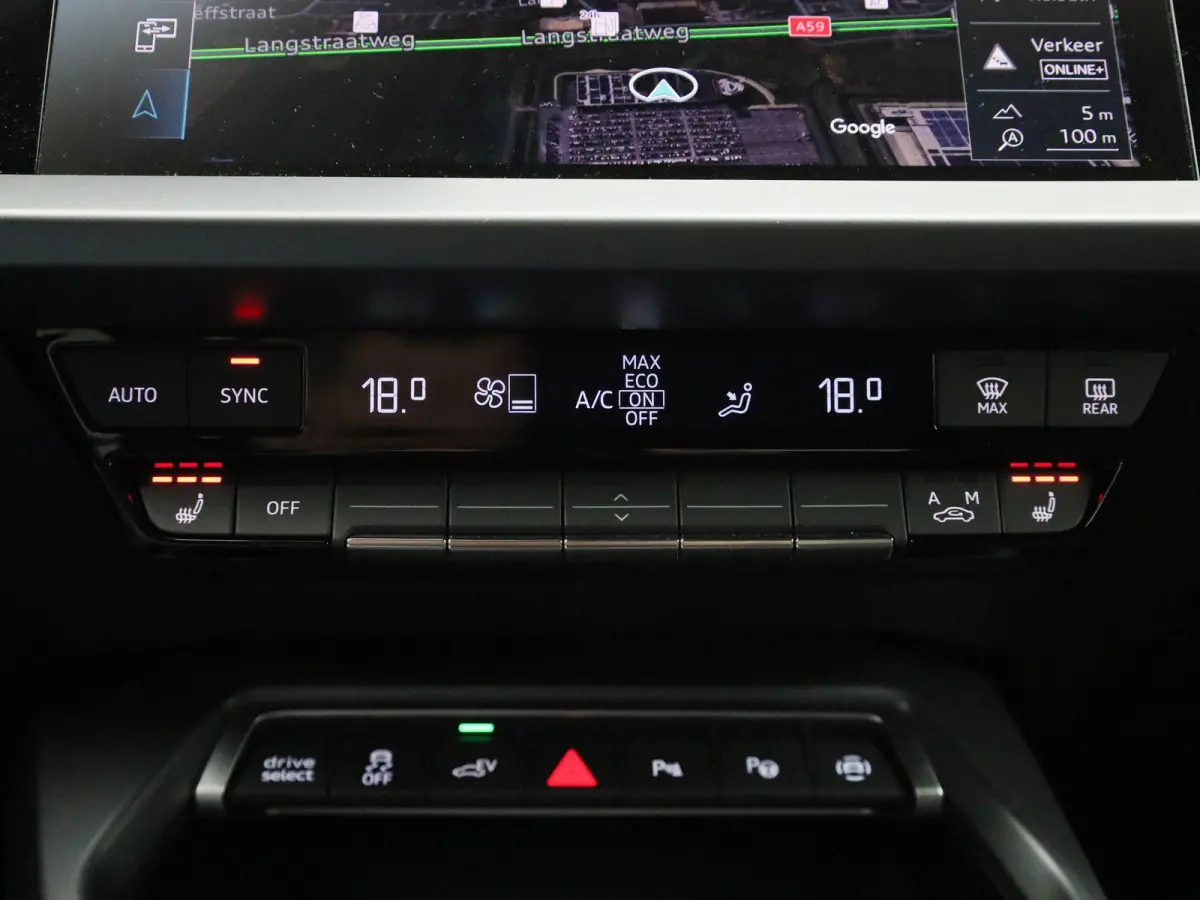 40 TFSI e Advanced 204 PK | Stoelverwarming | Apple carplay | Android auto | 19'' Velgen | Comforpakket | LED | Getint glas | stoelverwarming | Standkachel | Cruisecontrol | Climate control 