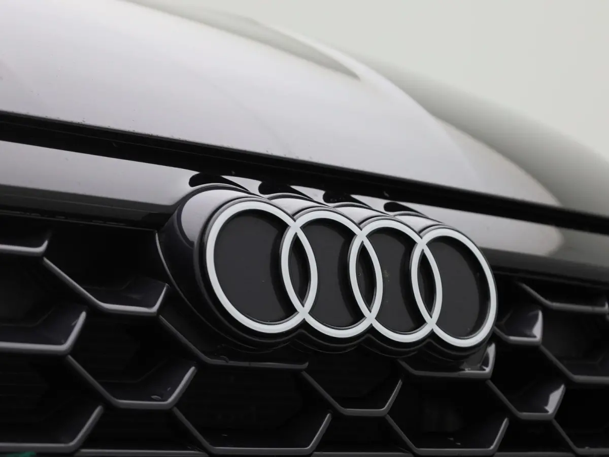 40 TFSI e Advanced 204 PK | Stoelverwarming | Apple carplay | Android auto | 19'' Velgen | Comforpakket | LED | Getint glas | stoelverwarming | Standkachel | Cruisecontrol | Climate control 