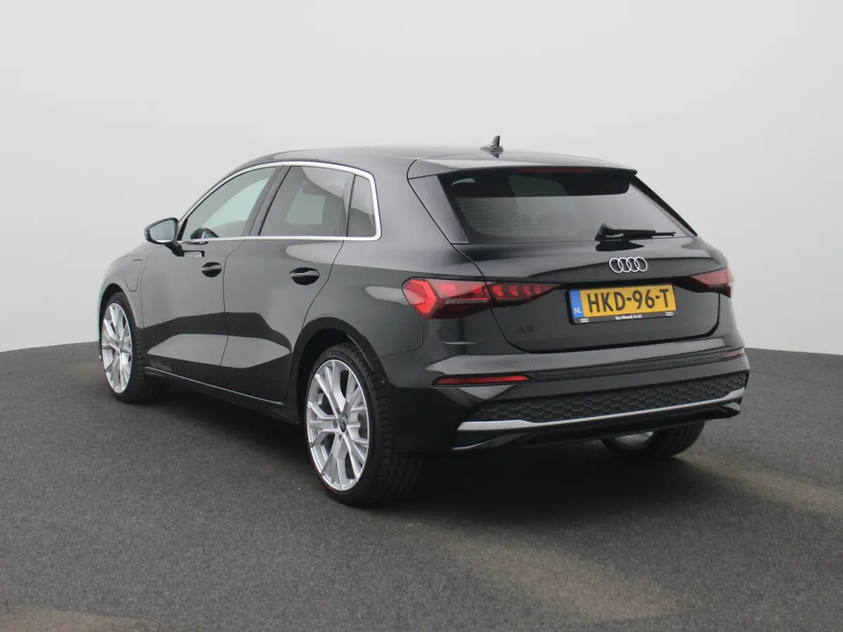 40 TFSI e Advanced 204 PK | Stoelverwarming | Apple carplay | Android auto | 19'' Velgen | Comforpakket | LED | Getint glas | stoelverwarming | Standkachel | Cruisecontrol | Climate control 