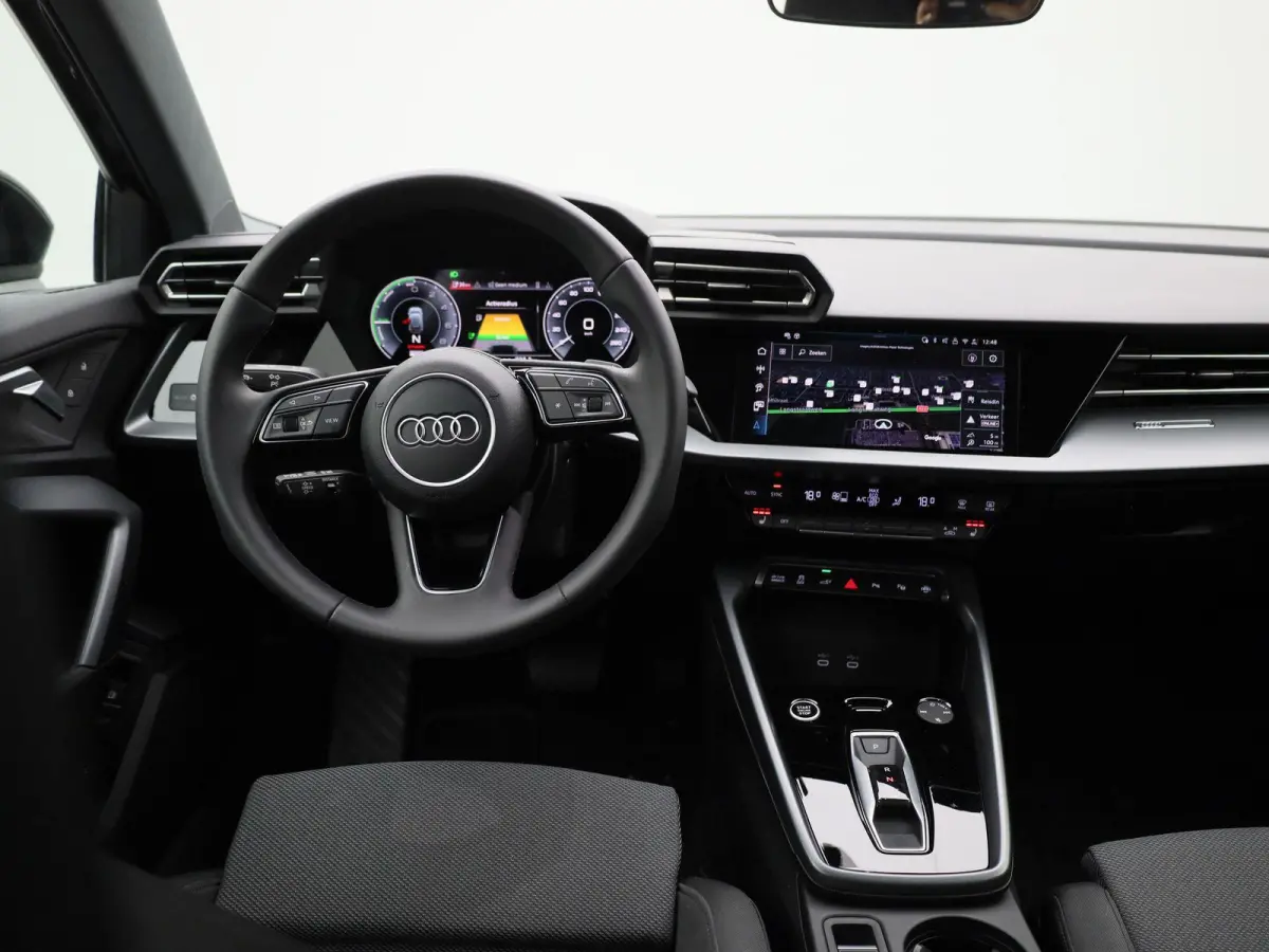 40 TFSI e Advanced 204 PK | Stoelverwarming | Apple carplay | Android auto | 19'' Velgen | Comforpakket | LED | Getint glas | stoelverwarming | Standkachel | Cruisecontrol | Climate control 