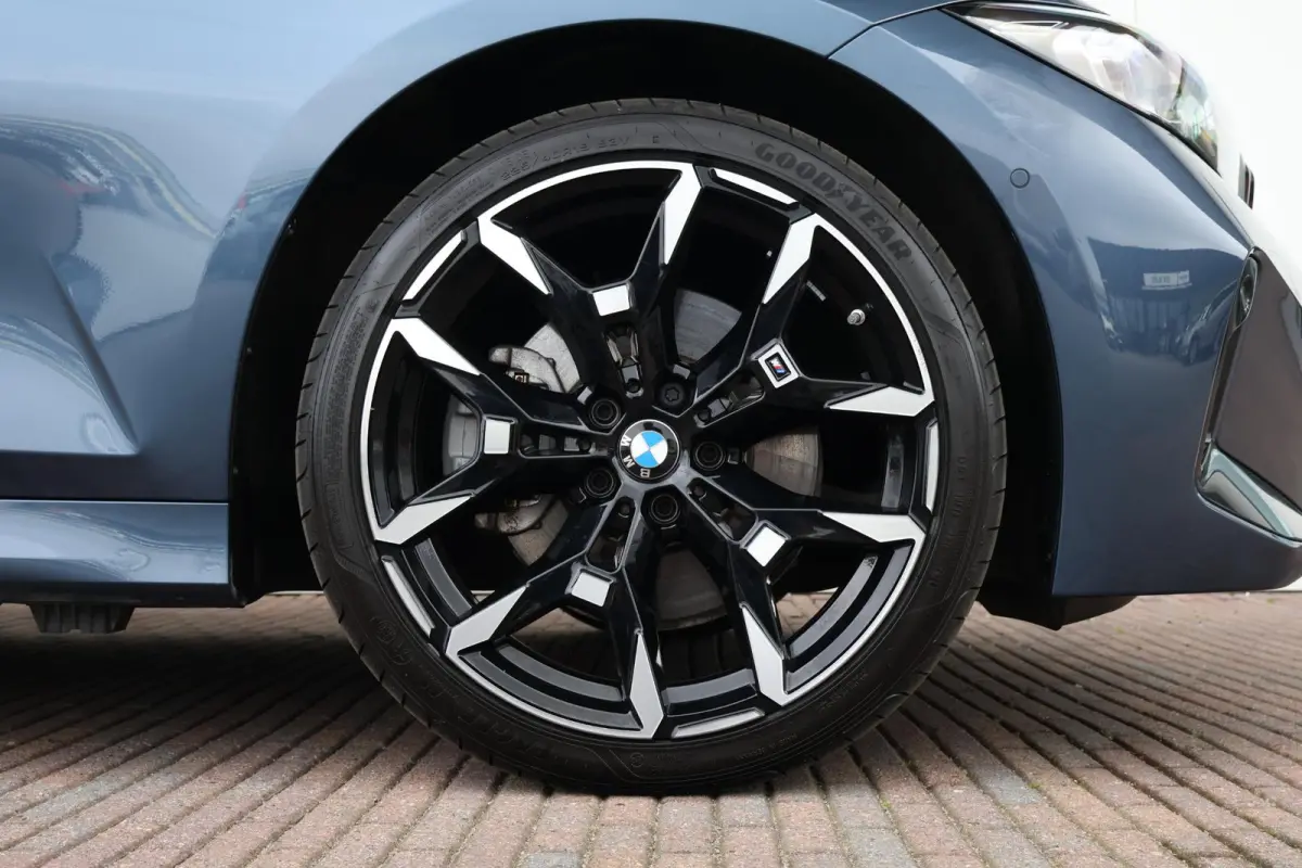 330e | SoH 100% | M-Sport Pakket | Active Cruise | Hifi | Parking Plus | Stuur & Stoelverwarming | Comfort Access |