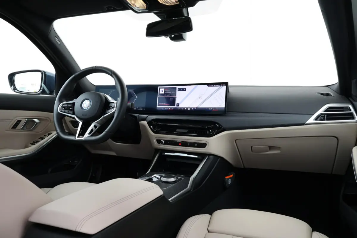 330e | SoH 100% | M-Sport Pakket | Active Cruise | Hifi | Parking Plus | Stuur & Stoelverwarming | Comfort Access |