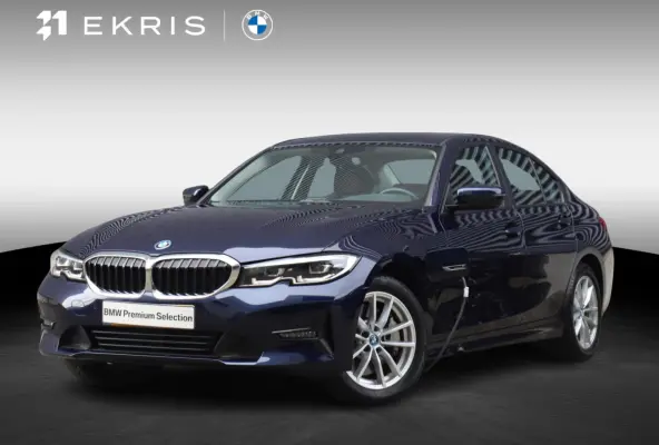330e xDrive | High Executive | Sportstoelen | Verwarmbare Voorstoelen | Hi-Fi | Adaptive LED | Parkeersensoren | Climate Control 2-Zone | SOH 92% | 17'' LMV
