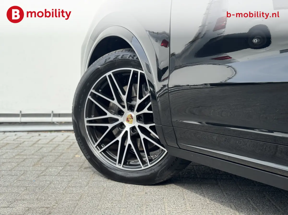 3.0 E-Hybrid Sport Chrono Head-Up Trekhaak NL Auto! Dealer Onderhouden VOL Nw.Prijs €157.500 | Stoelverwarming/Ventilatie | Bijrijdersdisplay | Luchtvering | BOSE