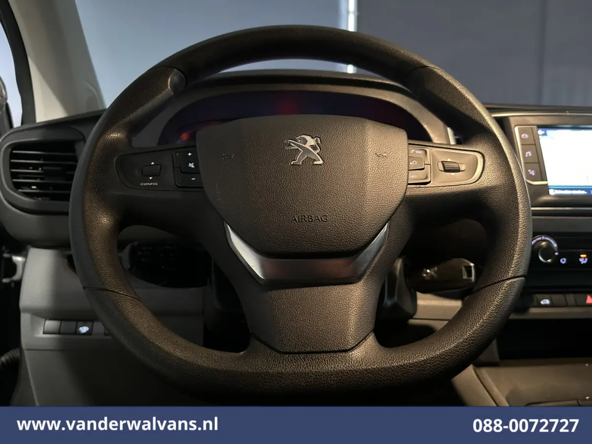 2.0 BlueHDI 122pk L3H1 Euro6 Airco | Camera | Navigatie | Apple Carplay | Cruisecontrol Android Auto, 2500kg Trekhaak, Parkeersensoren, Bijrijdersbank