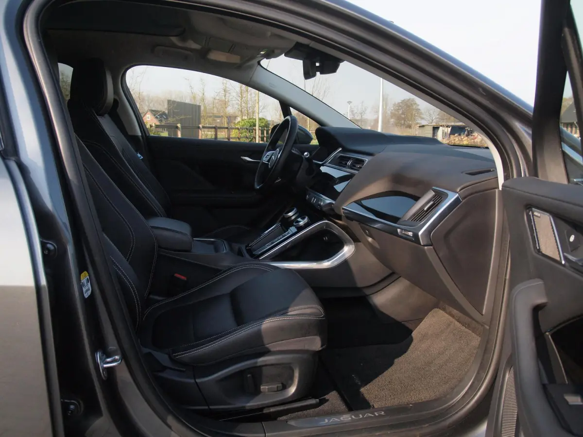EV400 SE 90 kWh | Panoramadak | Camera | Head-Up Display | Meridian Audio | Stoelmemory |