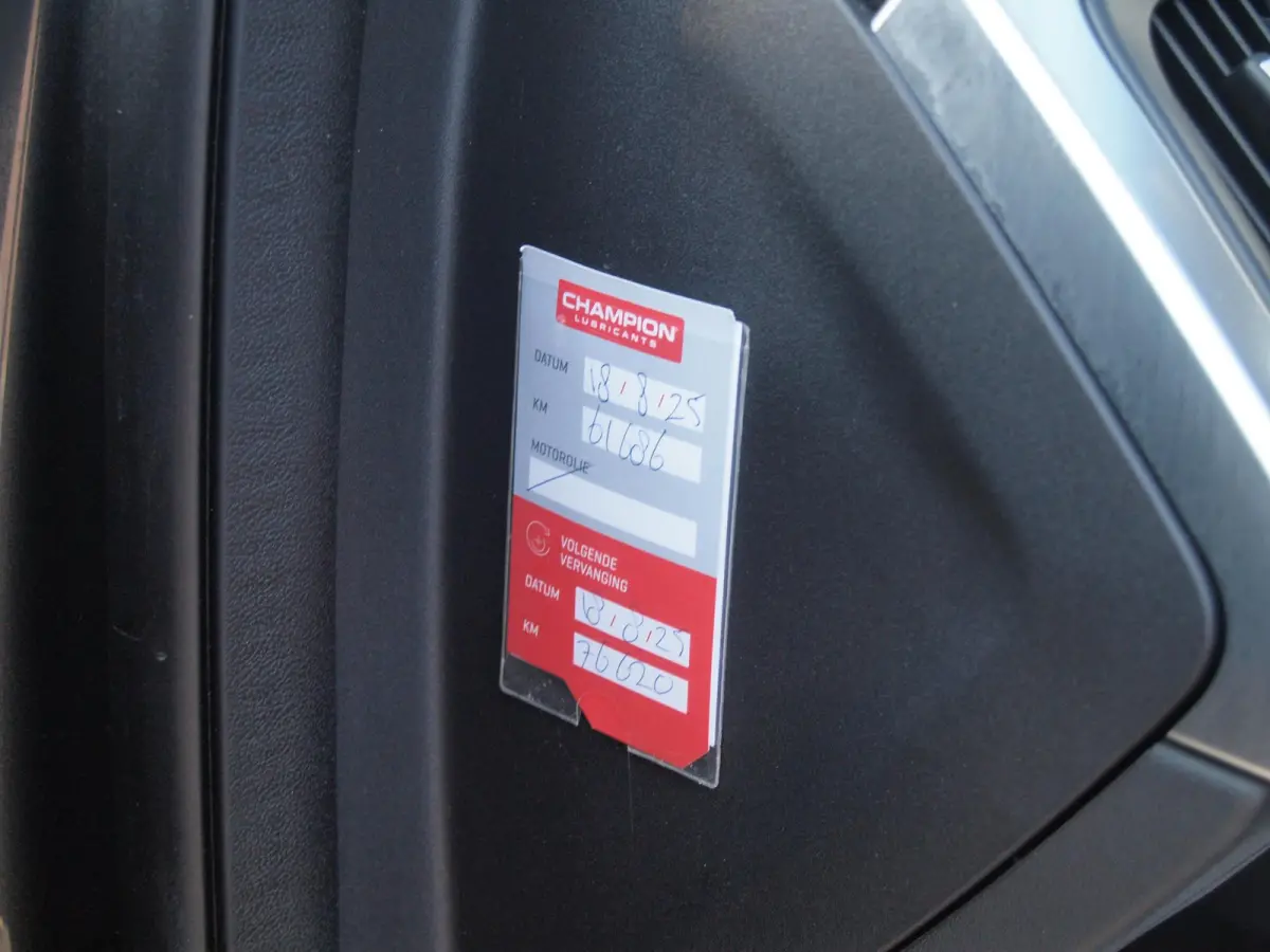 EV400 SE 90 kWh | Panoramadak | Camera | Head-Up Display | Meridian Audio | Stoelmemory |