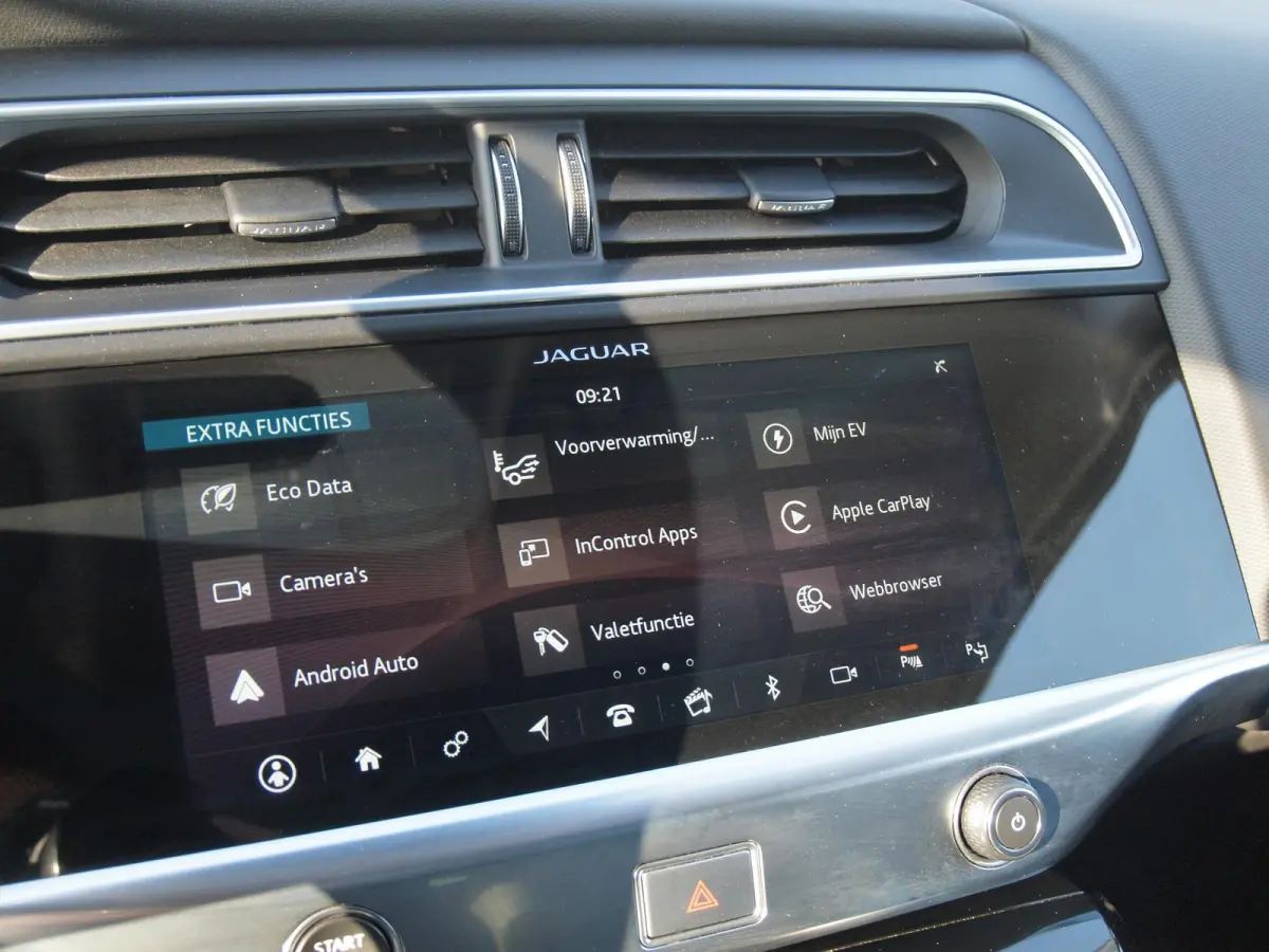 EV400 SE 90 kWh | Panoramadak | Camera | Head-Up Display | Meridian Audio | Stoelmemory |