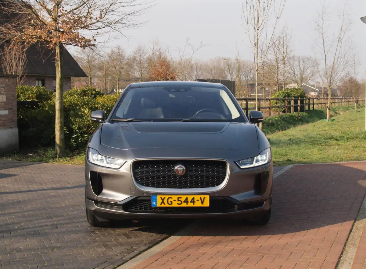 EV400 SE 90 kWh | Panoramadak | Camera | Head-Up Display | Meridian Audio | Stoelmemory |