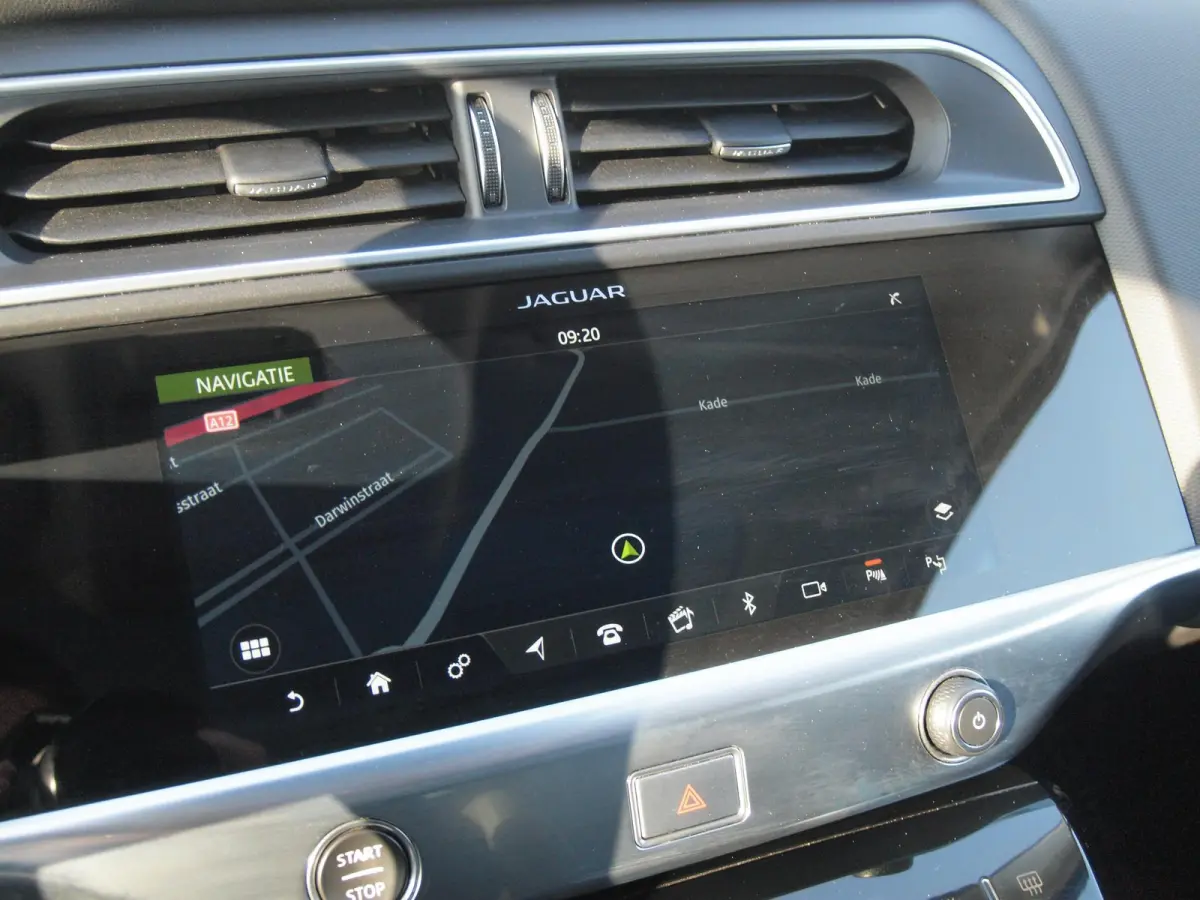 EV400 SE 90 kWh | Panoramadak | Camera | Head-Up Display | Meridian Audio | Stoelmemory |