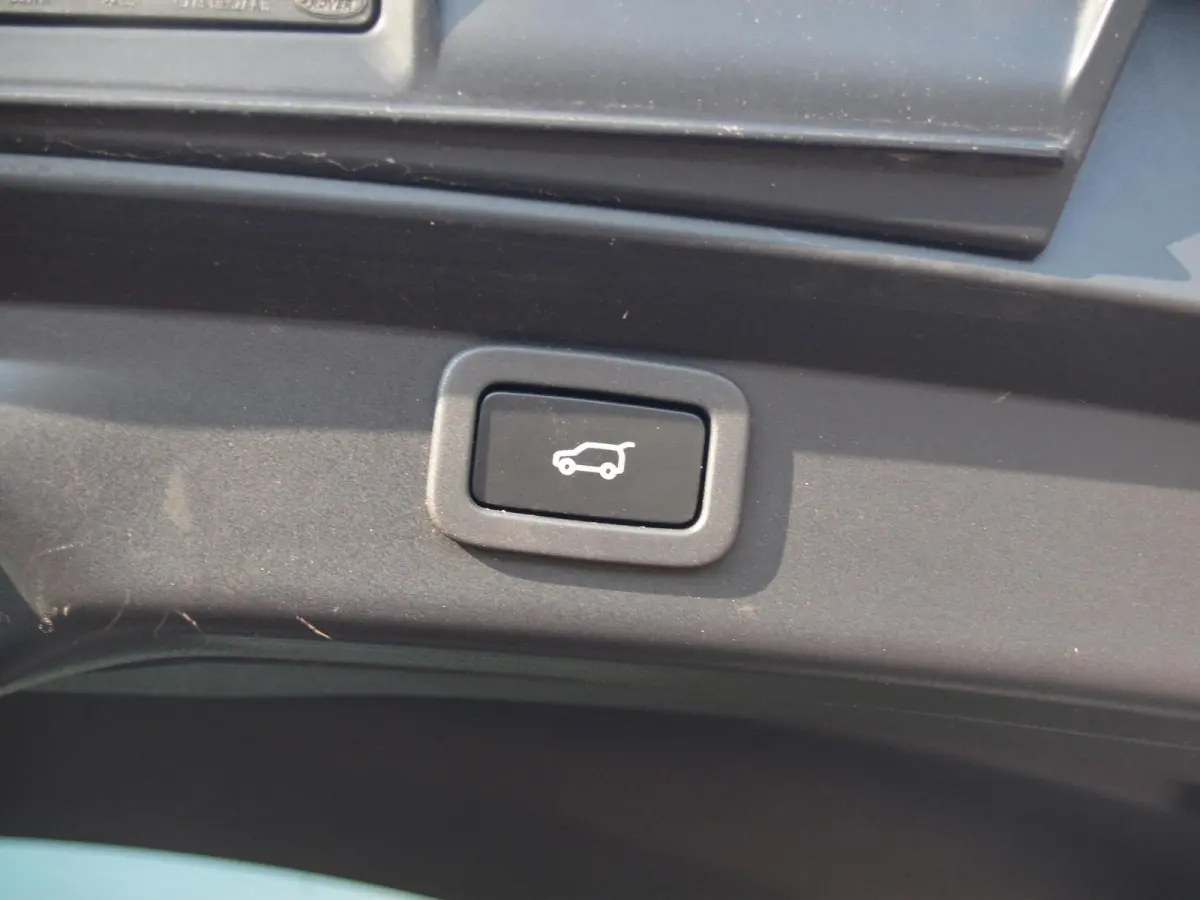 EV400 SE 90 kWh | Panoramadak | Camera | Head-Up Display | Meridian Audio | Stoelmemory |