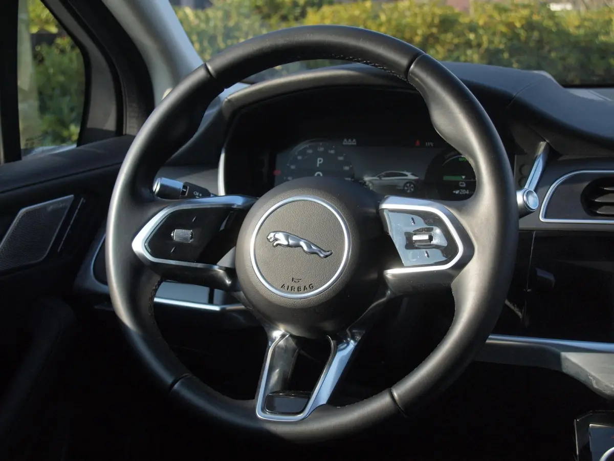 EV400 SE 90 kWh | Panoramadak | Camera | Head-Up Display | Meridian Audio | Stoelmemory |