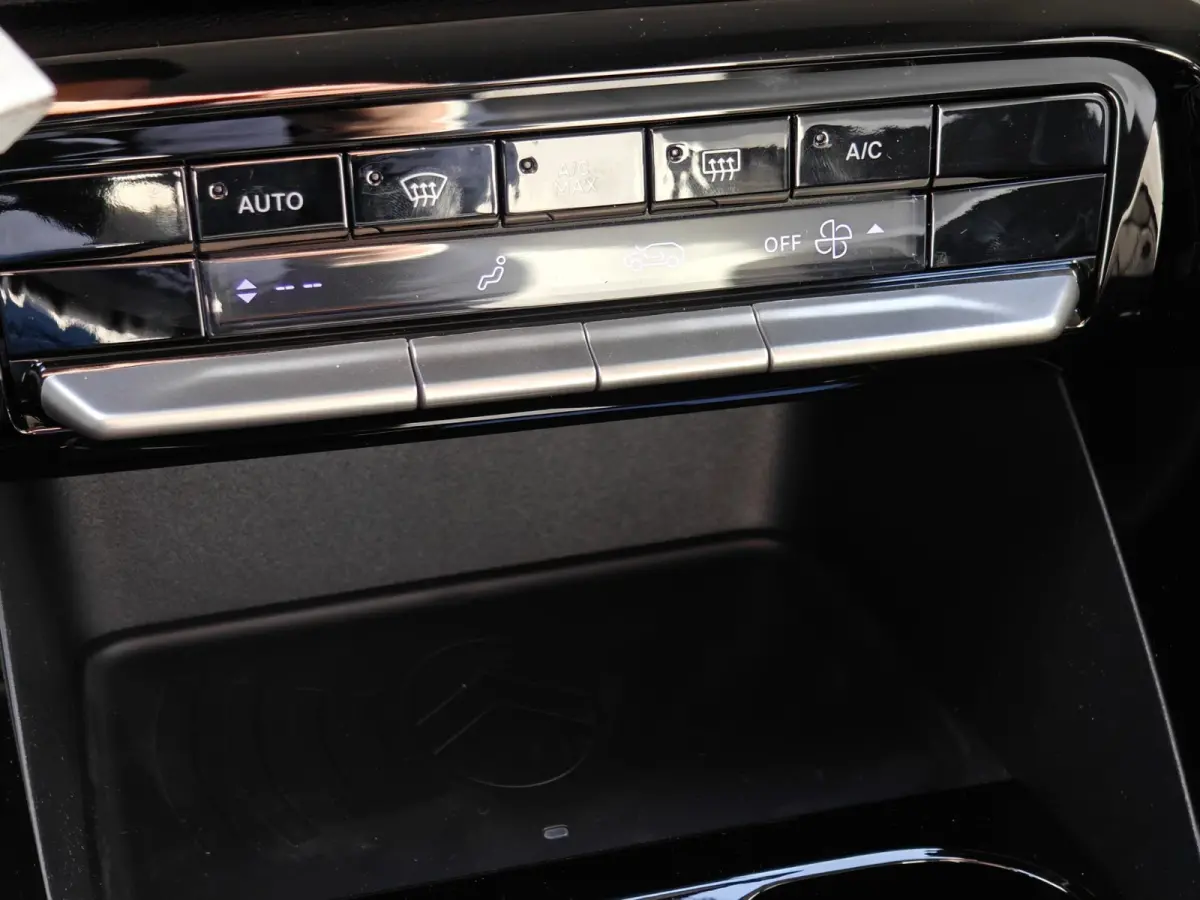 1.2 Hybrid 110pk Max | Achteruitrijcamera | Apple Carplay/Android Auto|telefoonintegratie premium | Connected services