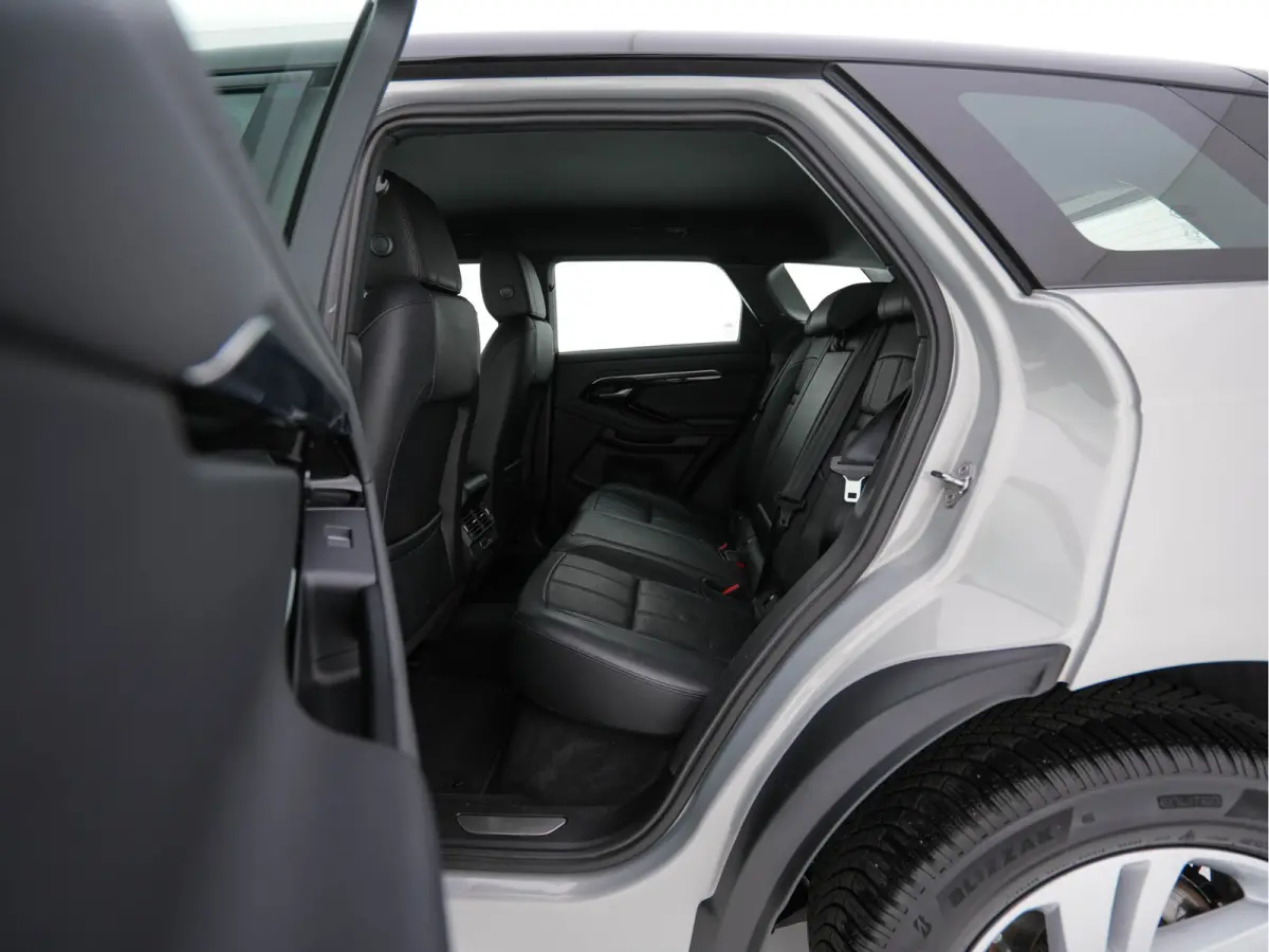 2.0 D180 AWD SE (INCL-BTW) Aut. *LEATHER | FULL-LED | HEATED-COMFORTSEATS | NAVI-FULLMAP | SHIFTPADDLES | CAMERA | ECC | CARPLAY | PDC | CRUISE | 18''ALU*