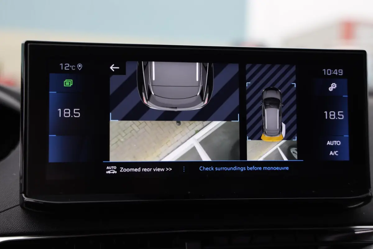 1.2 PureTech Blue Lease Allure|Virtual|Trekhaak|Apple carplay/Android auto|