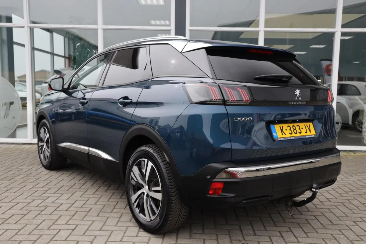 1.2 PureTech Blue Lease Allure|Virtual|Trekhaak|Apple carplay/Android auto|