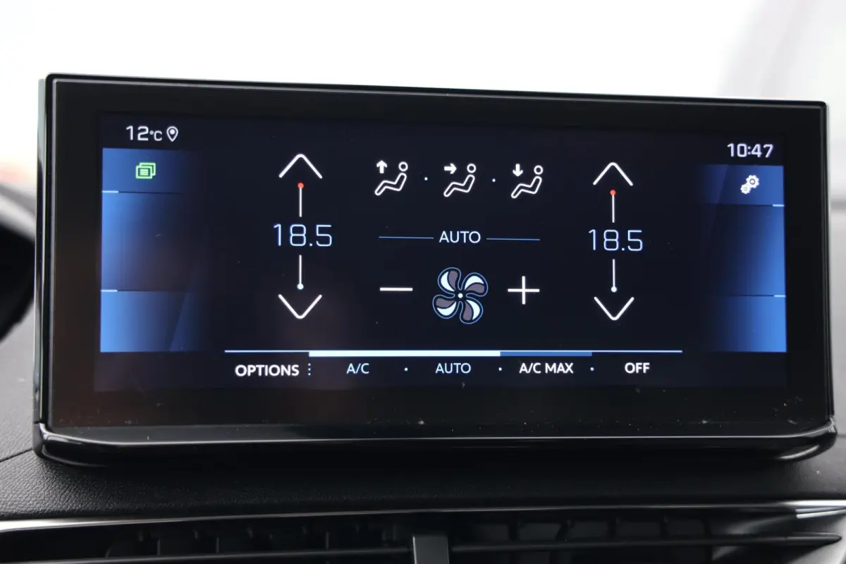 1.2 PureTech Blue Lease Allure|Virtual|Trekhaak|Apple carplay/Android auto|