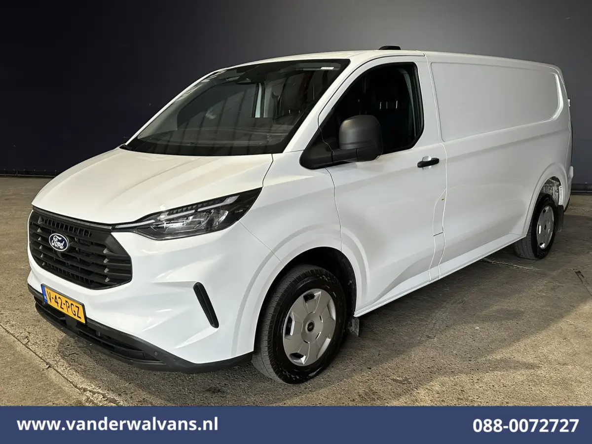 2.0 TDCI 136pk L2H1 Euro6 Airco | Camera | Apple Carplay | LED Cruisecontrol, Android Auto, Verwarmde Voorruit, Parkeersensoren, Bijrijdersbank, 2740kg trekvermogen
