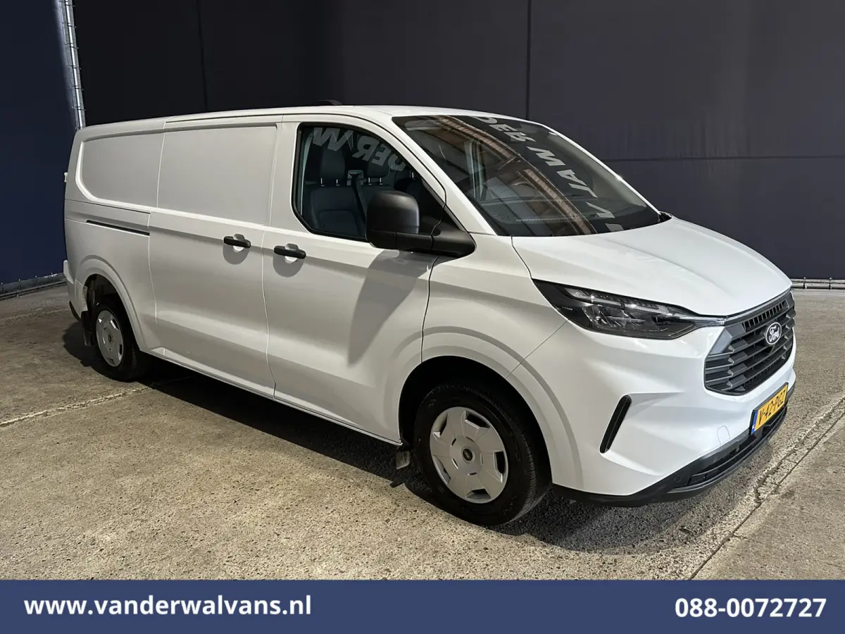 2.0 TDCI 136pk L2H1 Euro6 Airco | Camera | Apple Carplay | LED Cruisecontrol, Android Auto, Verwarmde Voorruit, Parkeersensoren, Bijrijdersbank, 2740kg trekvermogen