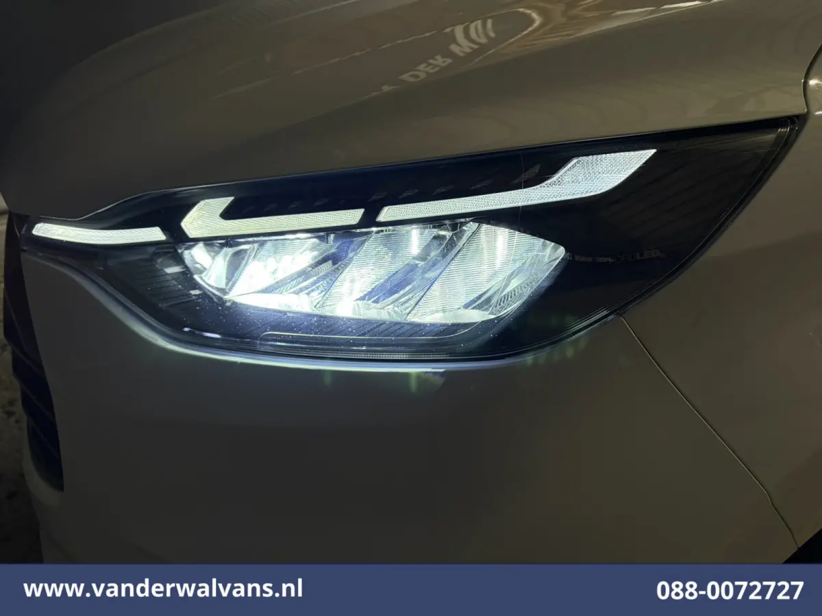 2.0 TDCI 136pk L2H1 Euro6 Airco | Camera | Apple Carplay | LED Cruisecontrol, Android Auto, Verwarmde Voorruit, Parkeersensoren, Bijrijdersbank, 2740kg trekvermogen
