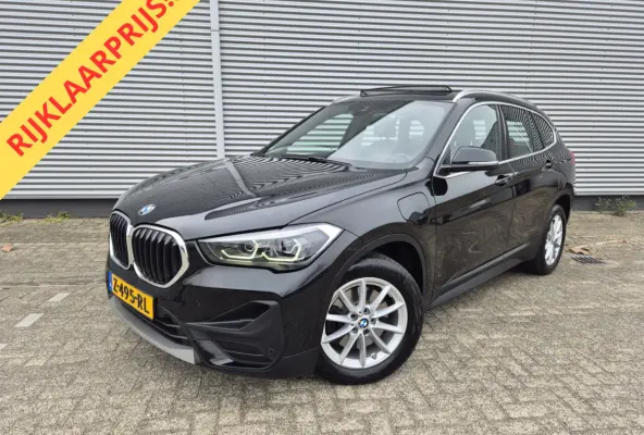 XDrive25e Automaat,Panomadak,Carplay,Stoelverwarming,extra,Winter,Cruisecomtrol
