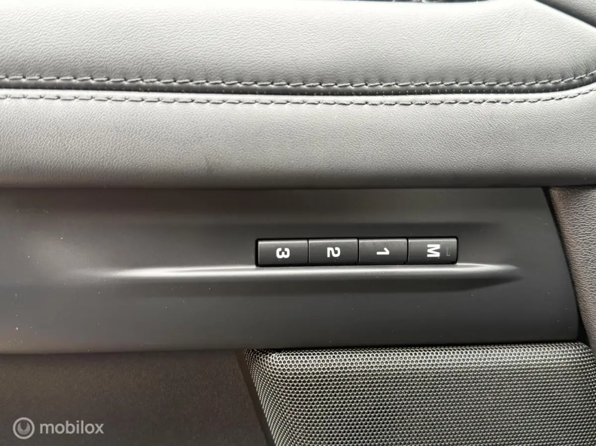 1.5 P300e AWD Autobiography Panodak Leer Navi Carplay Camera