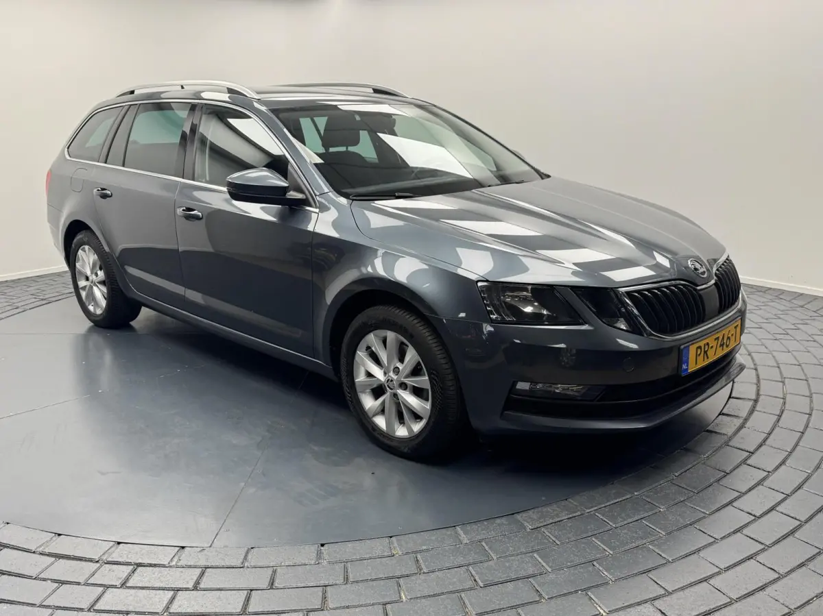 1.0 TSi Greentech Automaat-Trekhaak-Navigatie-Cr.contr-Clima-Carplay-Parkeersensoren-Lm16''velgen