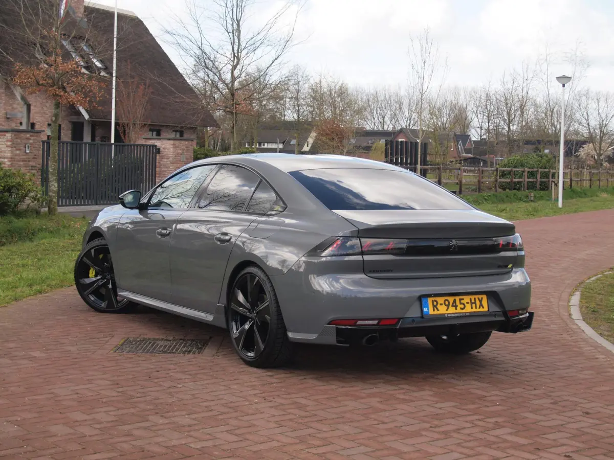 1.6 HYbrid Peugeot Sport Engineered | 360 Camera | 360 PK | NL-Auto | Gris Sellenium | Stoelverwarming |