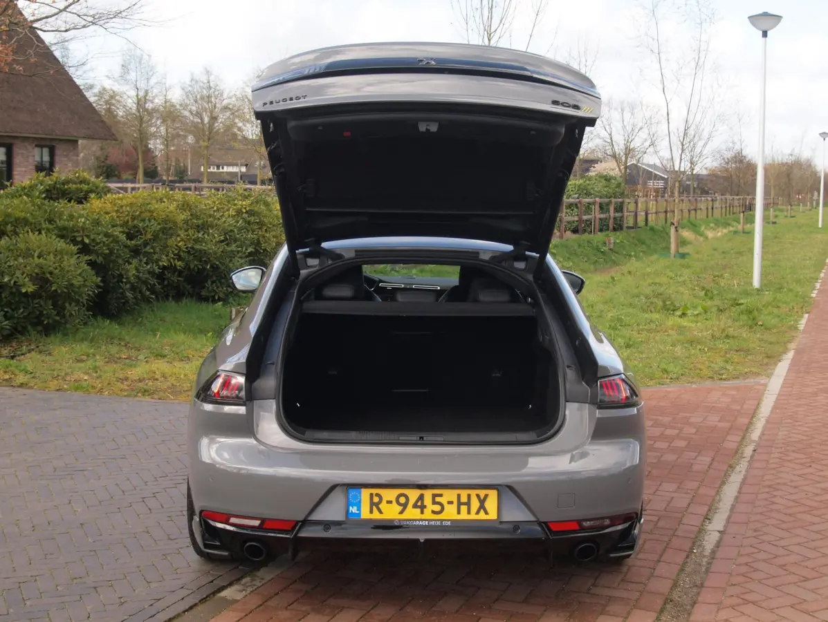 1.6 HYbrid Peugeot Sport Engineered | 360 Camera | 360 PK | NL-Auto | Gris Sellenium | Stoelverwarming |