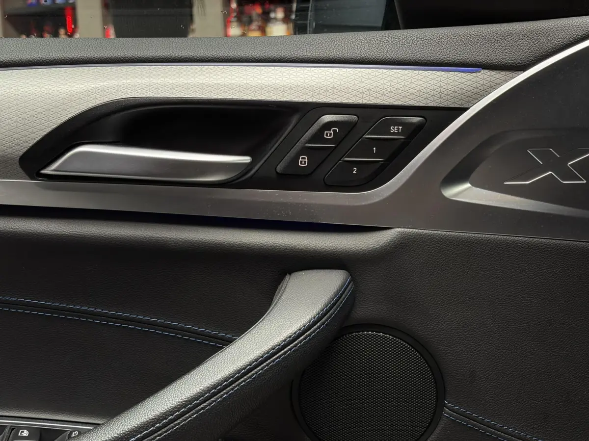 xDrive20i High Exec. |M-SPORT|LEDER|MEMORY|KEYLESS|20"