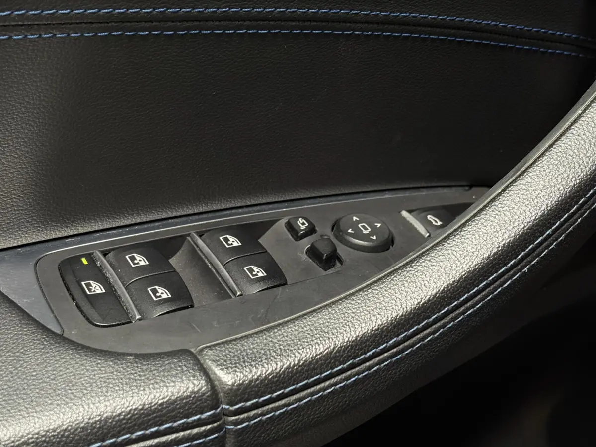 xDrive20i High Exec. |M-SPORT|LEDER|MEMORY|KEYLESS|20"
