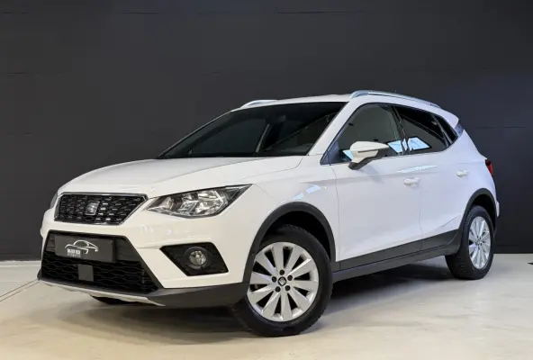 1.0 TSI Xcellence Business Intense | Camera | Sfeerverlichting | Stoelverwarming | Adaptive cruise | Carplay