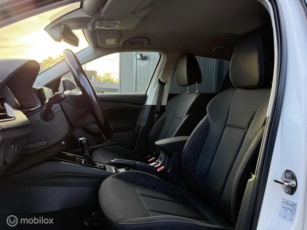 1.0 TSI Ambition AUTOMAAT | BTW | CARPLAY | ECC