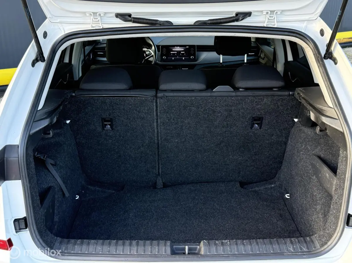 1.0 TSI Ambition AUTOMAAT | BTW | CARPLAY | ECC