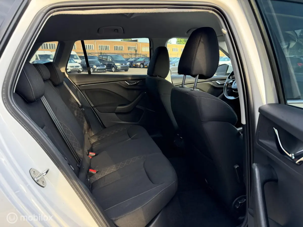 1.0 TSI Ambition AUTOMAAT | BTW | CARPLAY | ECC