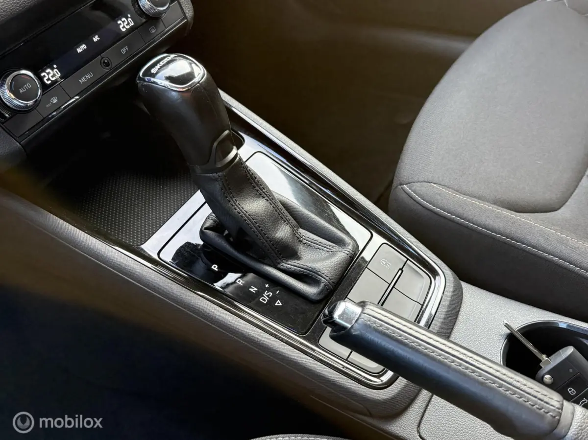 1.0 TSI Ambition AUTOMAAT | BTW | CARPLAY | ECC