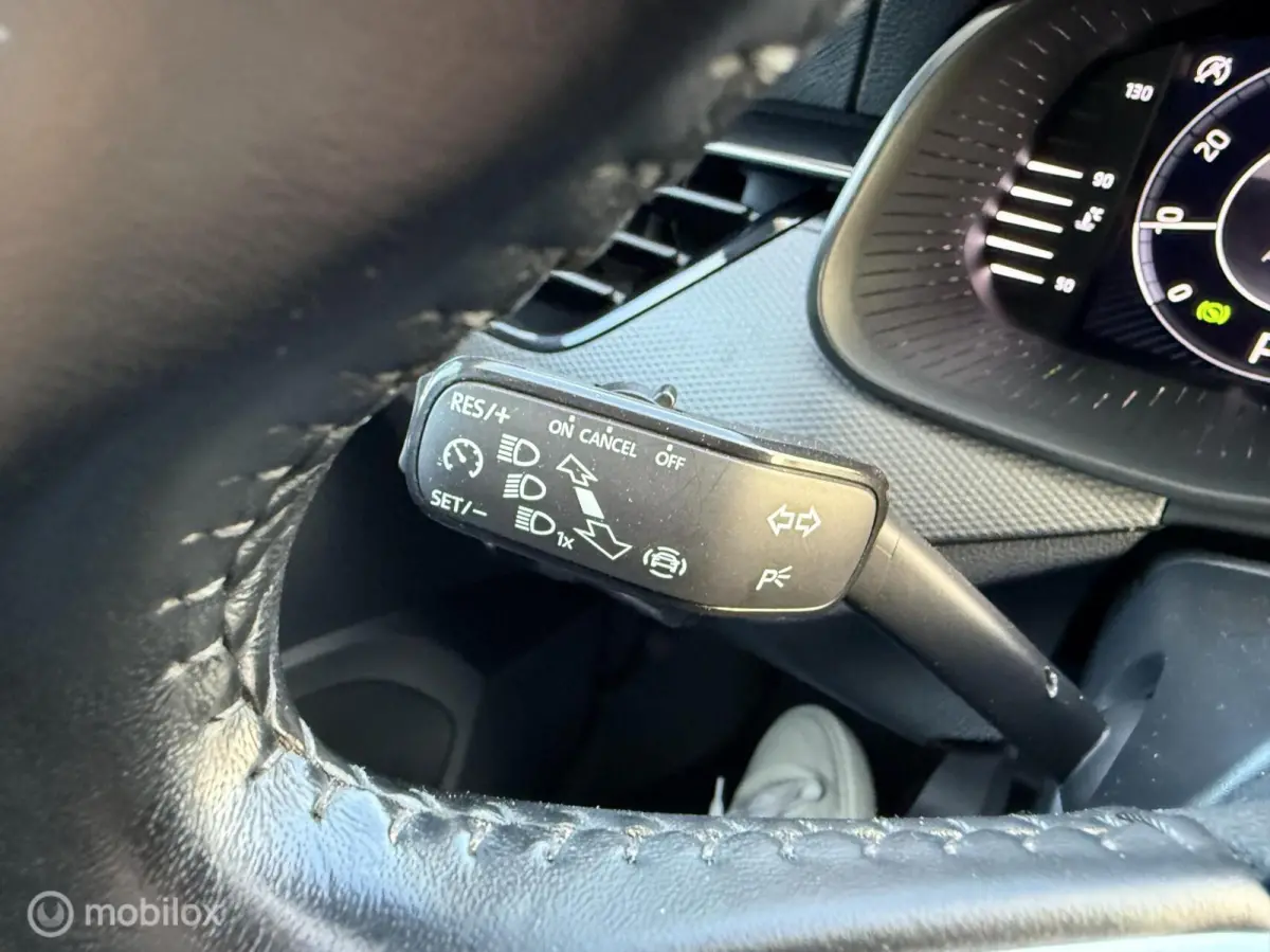1.0 TSI Ambition AUTOMAAT | BTW | CARPLAY | ECC