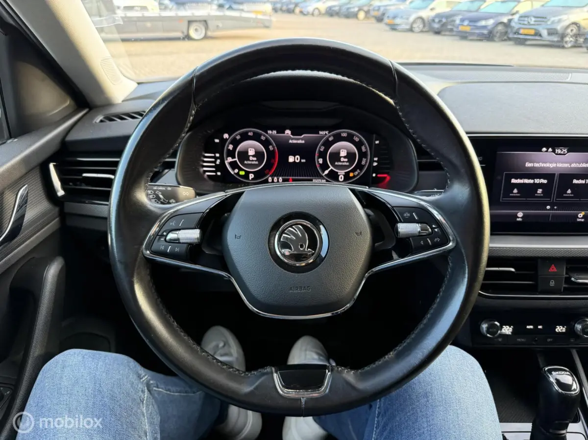 1.0 TSI Ambition AUTOMAAT | BTW | CARPLAY | ECC