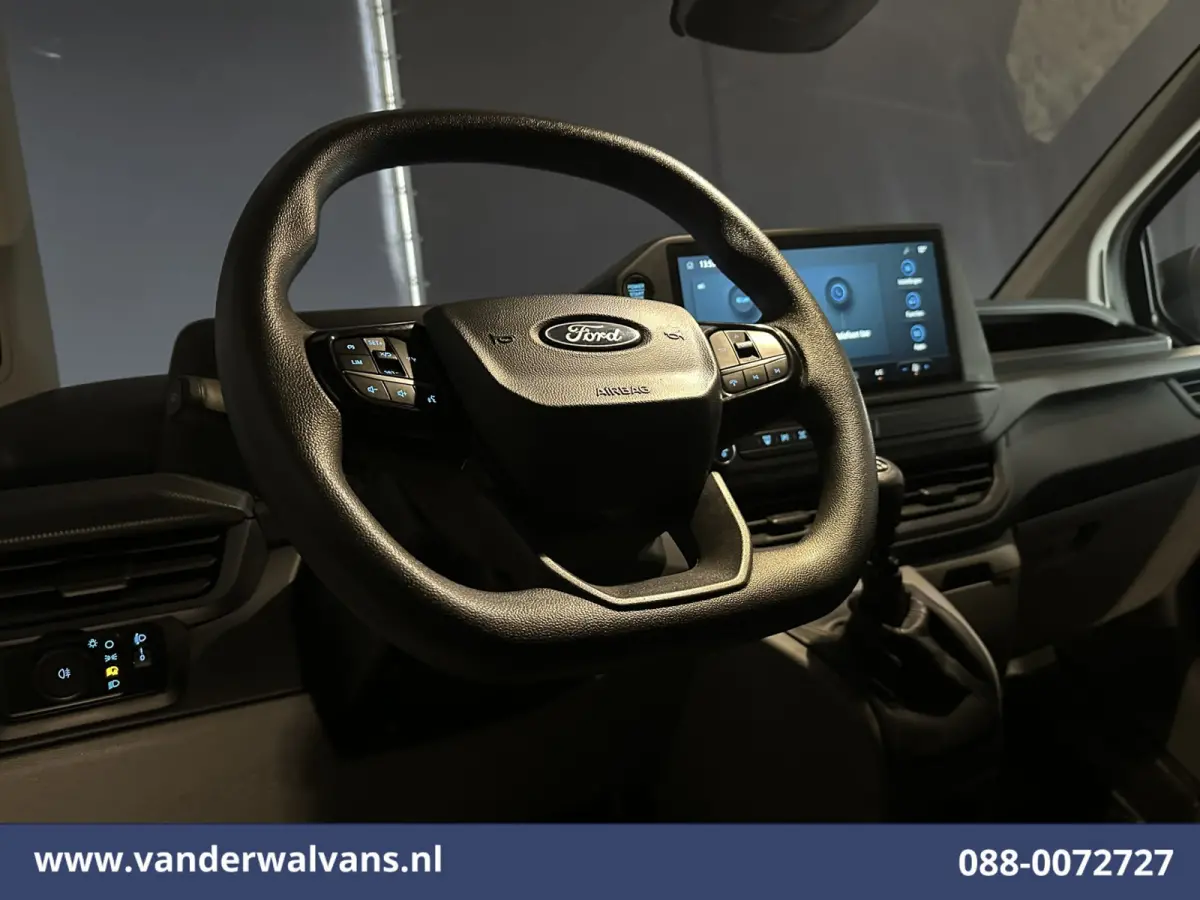 2.0 TDCI 136pk L2H1 Euro6 Airco | Camera | LED | Cruisecontrol | Apple Carplay Android Auto, Verwarmde voorruit, Parkeersensoren, Bijrijdersbank, 2800kg trekvermogen