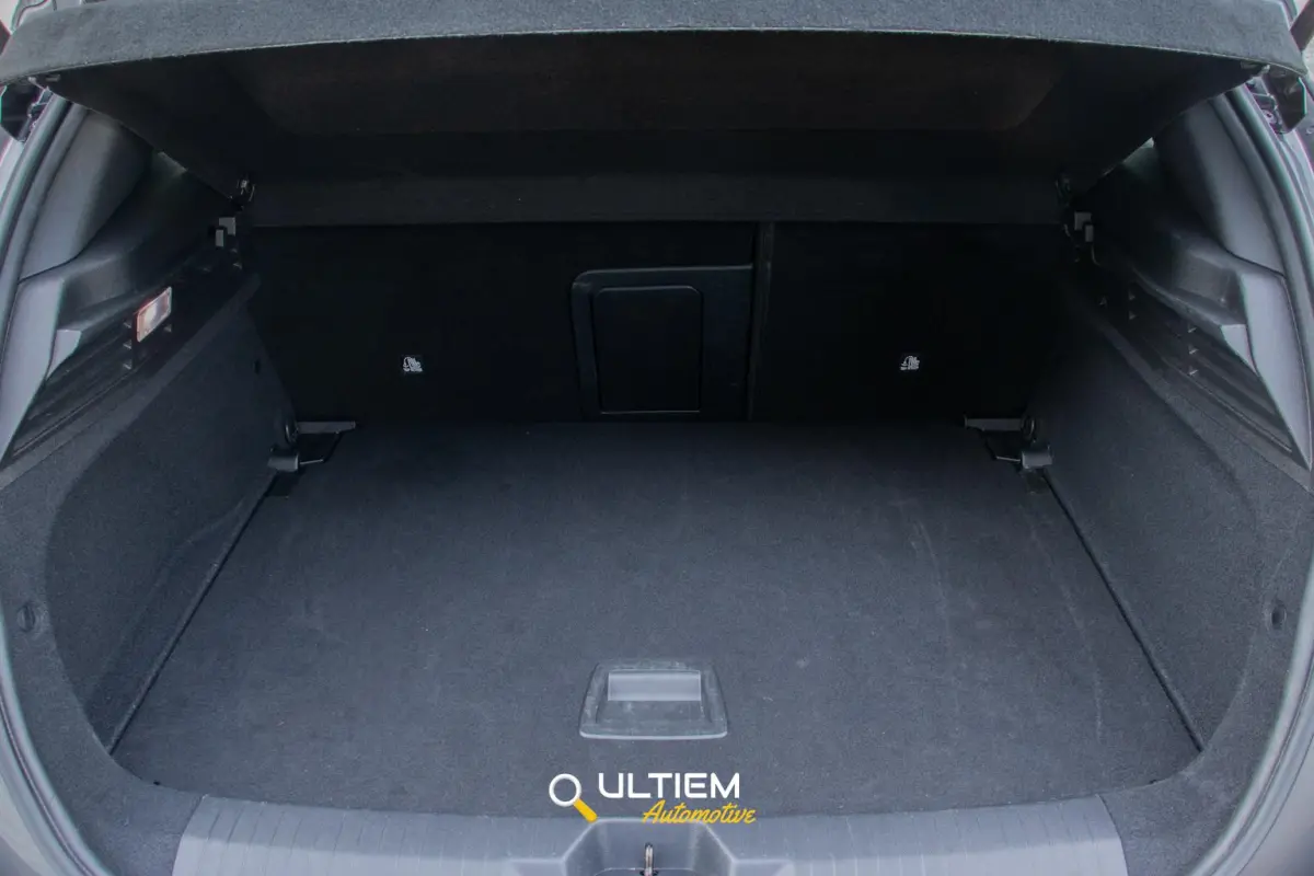 1.2 Business Elegance | Carplay Keyless BTW