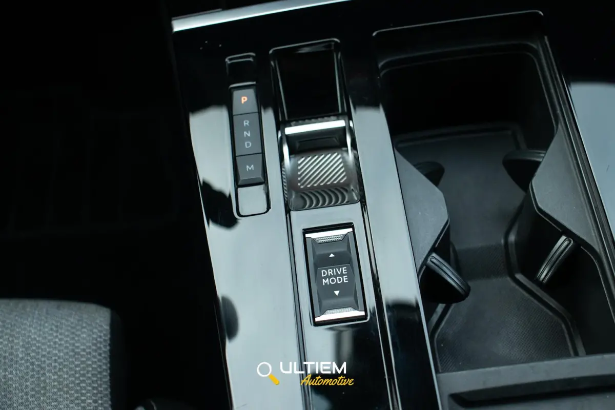 1.2 Business Elegance | Carplay Keyless BTW