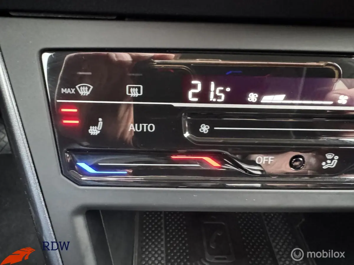 1.0 TSI Style AUTOMAAT IQ/LED/ACC/CAMERA
