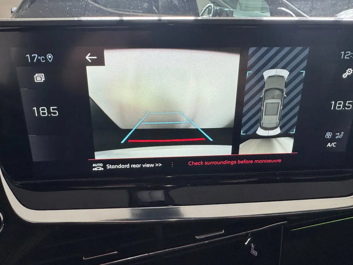 1.2 PureTech GT 131 PK NIEUWE DISTRIBUTIERIEM HALF LEDER 17"LM VELGEN CAMERA PDC CARPLAY/ANDROID AUTO