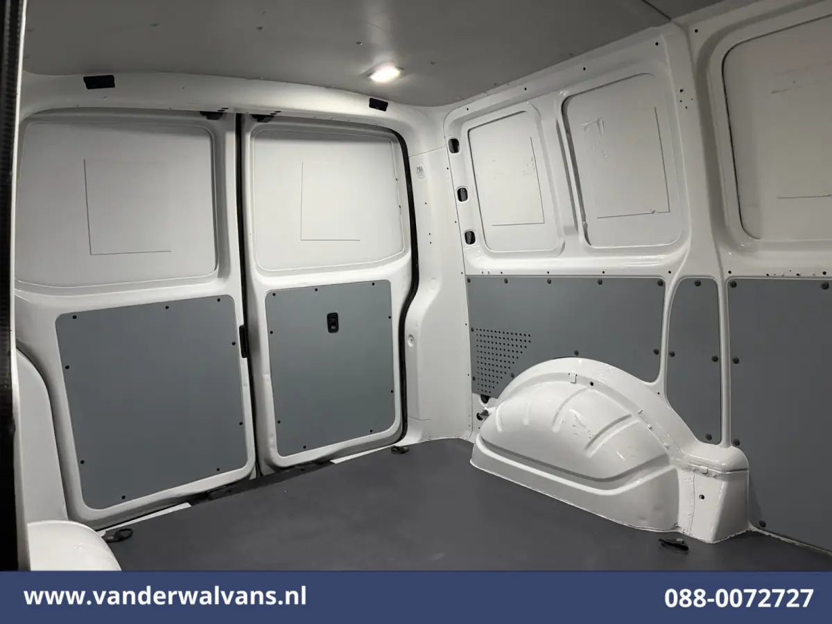 2.0 TDI L1H1 Euro6 Airco | Apple Carplay | Cruisecontrol | LM-velgen | Trekhaak | Parkeersensoren Android Auto