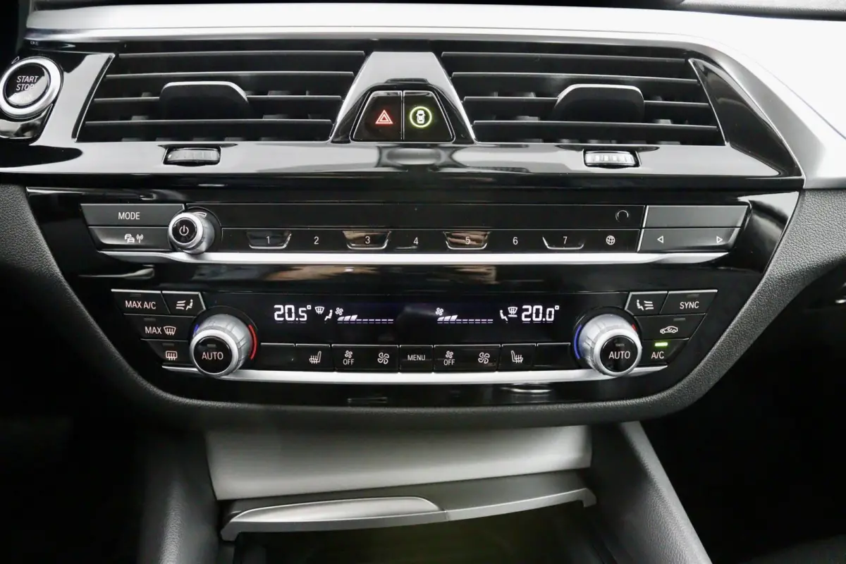 530e Business Edition Plus zwart