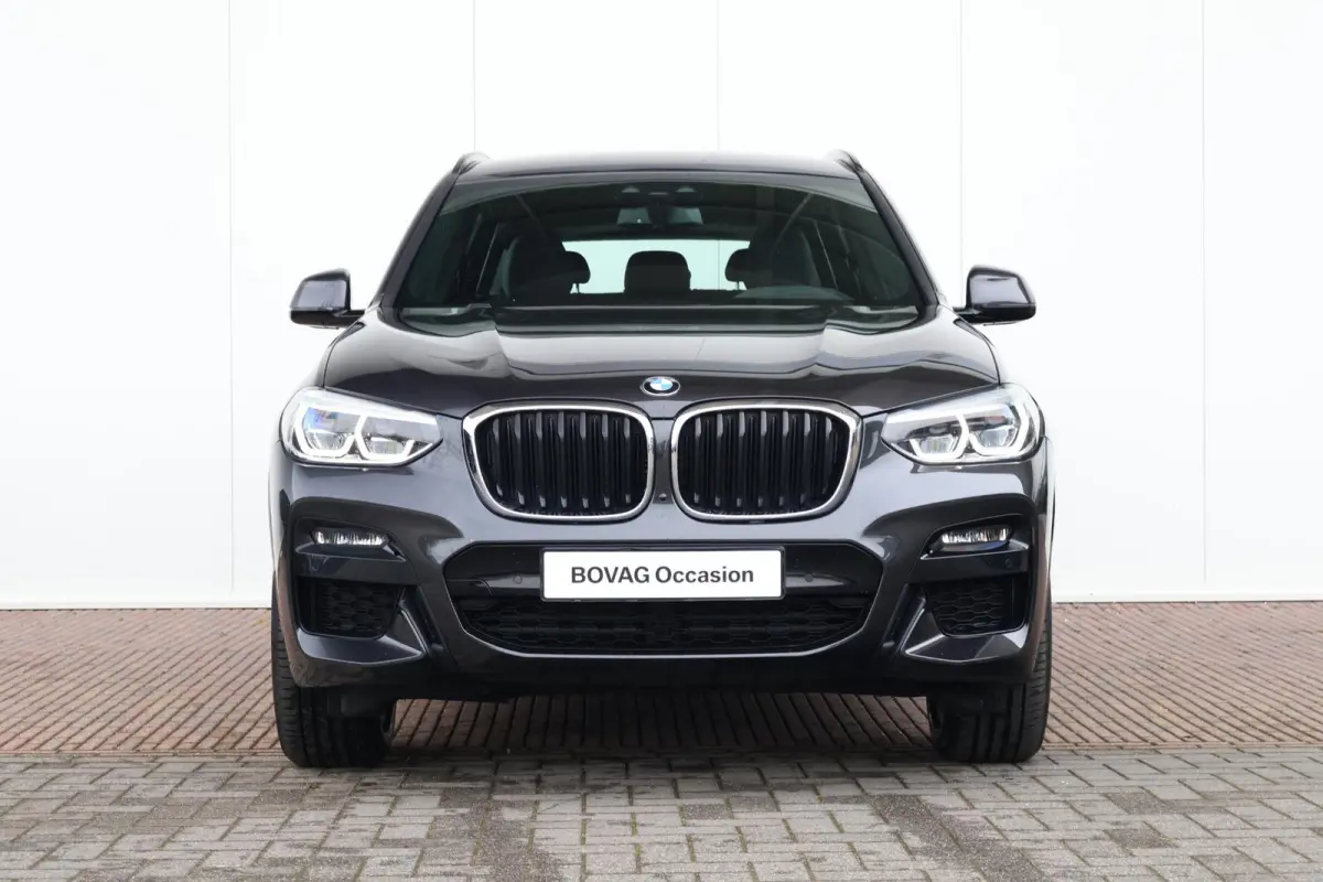 xDrive20i High Executive / M-Sport Pakket / Stuur & Stoelverwarming / Hifi / Head-Up / Adaptieve LED / Comforttoegang /