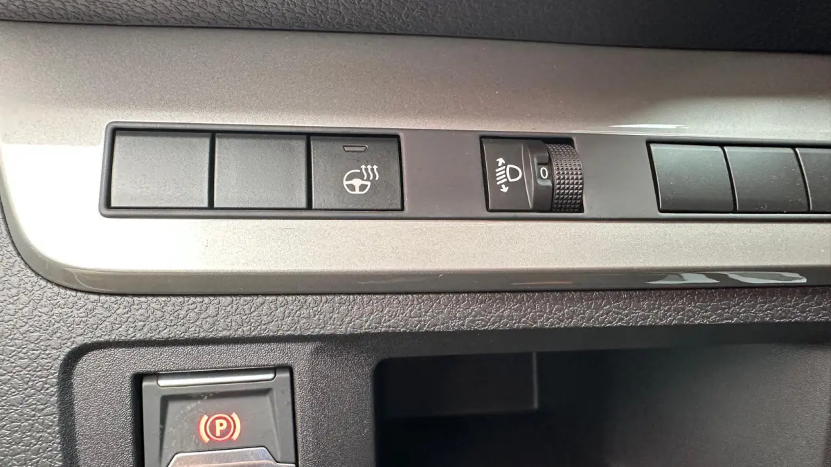 Standard 50 kWh 8 persoons STOEL- EN STUURVERWARMING | NAVI | PARKEERCAMERA | CARPLAY | PDC V+A