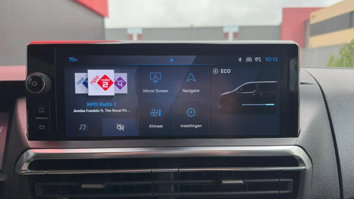 Standard 50 kWh 8 persoons STOEL- EN STUURVERWARMING | NAVI | PARKEERCAMERA | CARPLAY | PDC V+A
