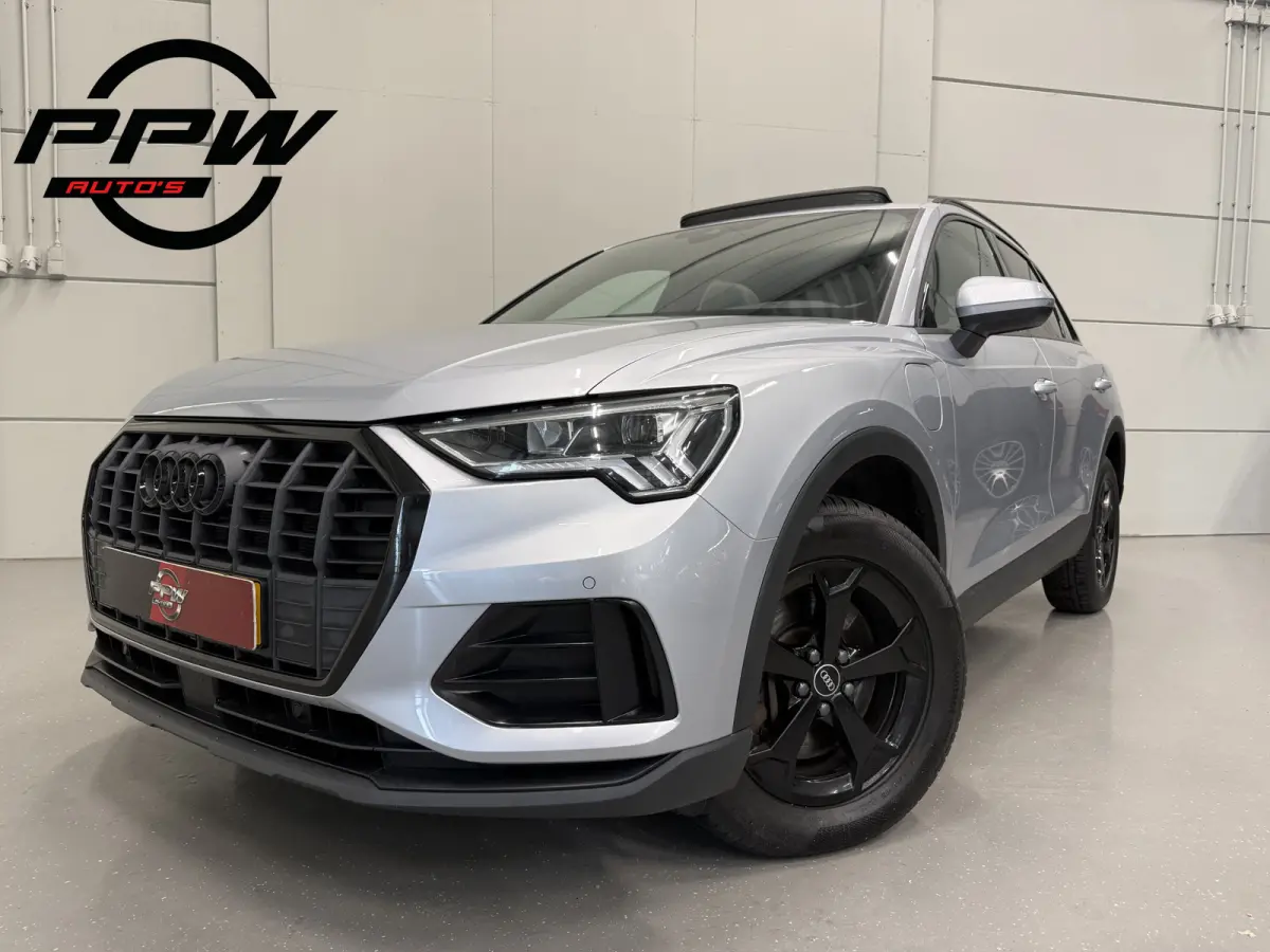 45 TFSI e Edition PANO/TREKHAAK/LEER-SPORT/MEMORY/ACC/MATRIX/SFEER/KEYLESS/CARPLAY/EL.A.KLEP/DONKERE-HEMEL/BLACK-OPTIC/FLORETTSILBER/VOLLEDIG AUDI DEALER HISTORIE